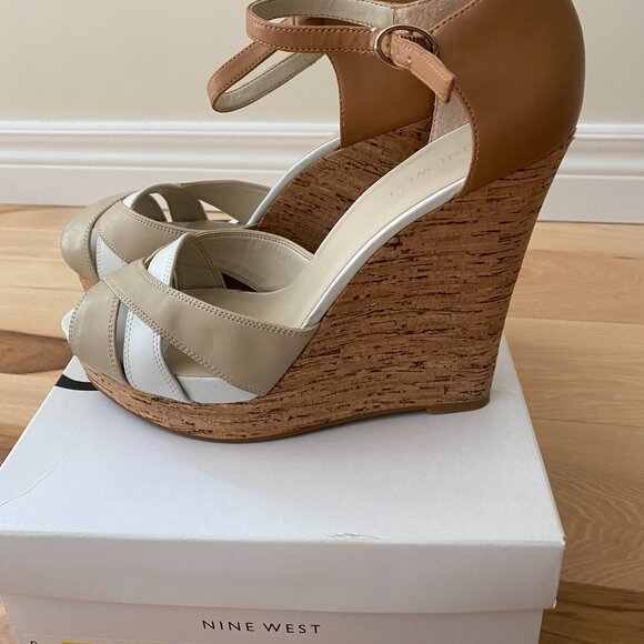 New Nine West Wedges Sandals - Picture 3 of 4